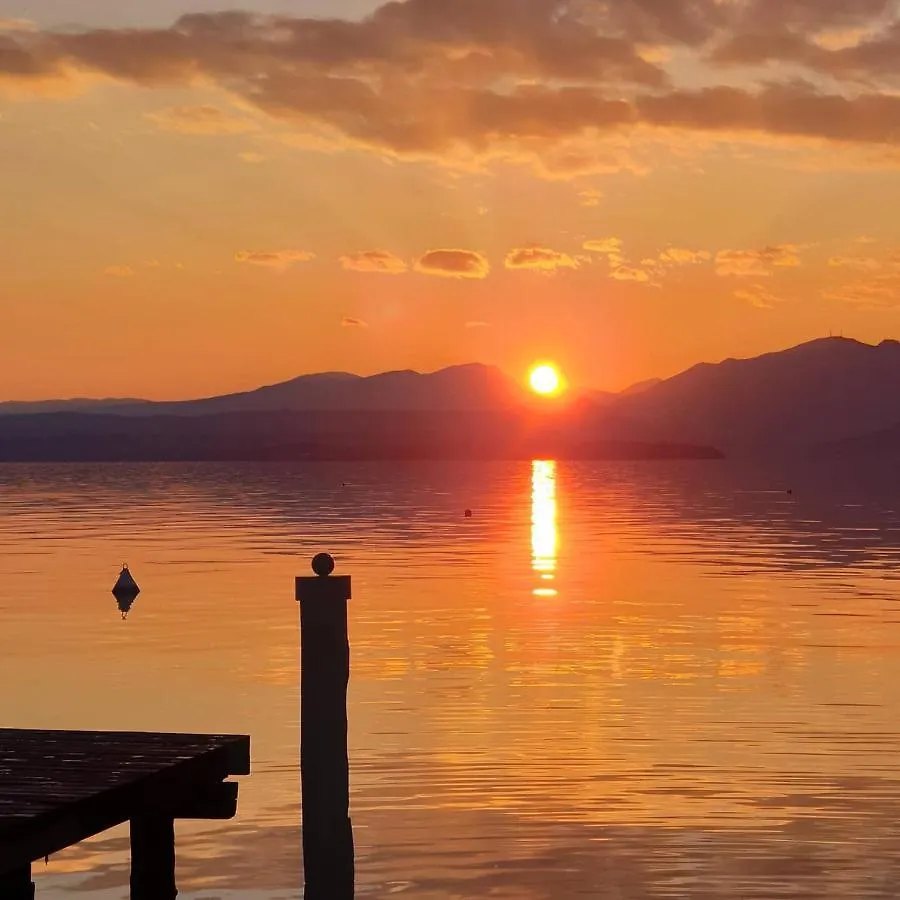 Il Paradiso Apartments Great View Gardasee Torri Del Benaco