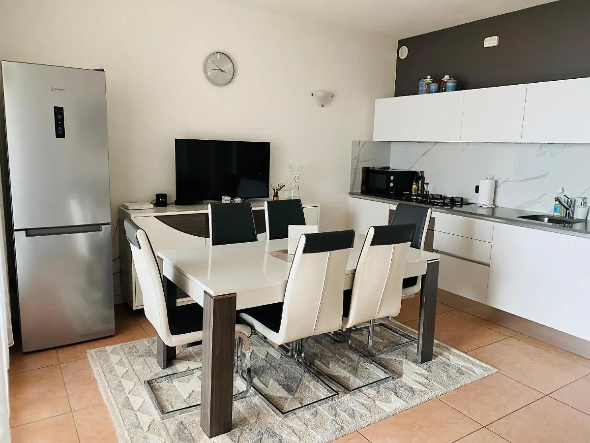 Il Paradiso Apartments Great View Gardasee Torri Del Benaco Italy