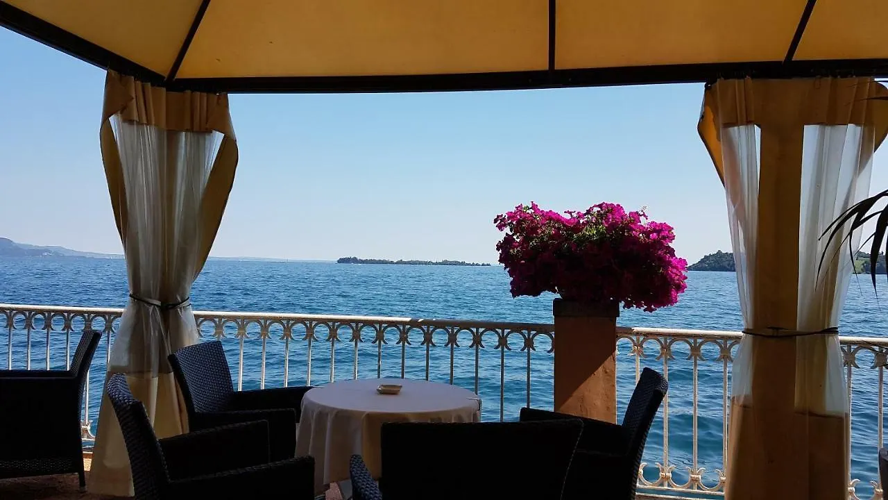 Il Paradiso Apartments Great View Gardasee Torri Del Benaco